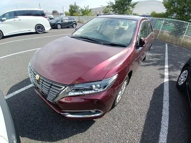 Toyota Premio 2019