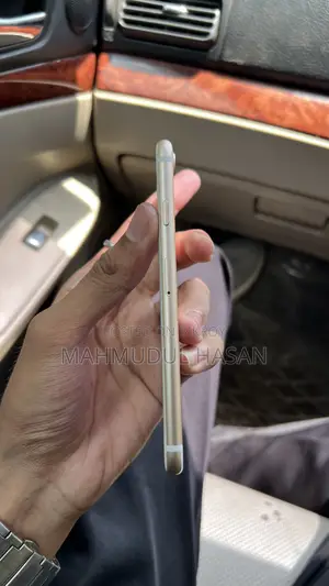অ্যাপল আইফোন ৭ ১২৮ জিবি গোল্ড