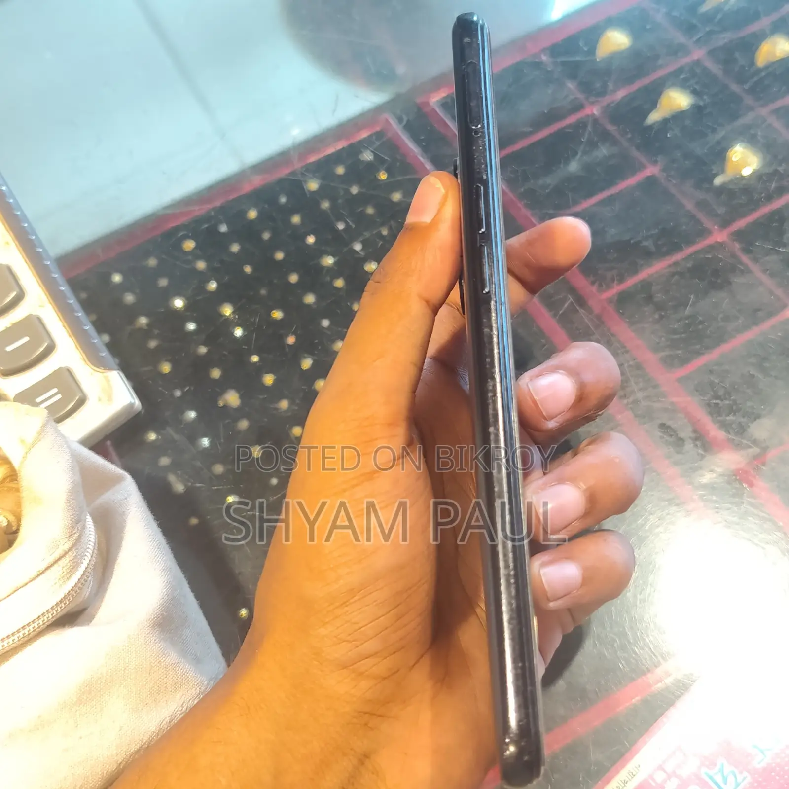 অপ্পো রেনো ৮টি ১২৮ জিবি ব্ল্যাক