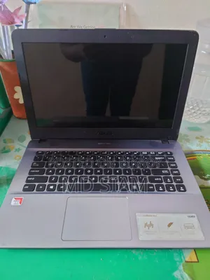 Laptop Asus X44C 4GB AMD A6 SSD 128GB