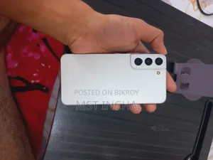 স্যামসাং গ্যালাক্সি এস২২ ৫জি ২৫৬ জিবি হোয়াইট