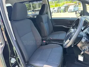New Toyota Noah 2021 Black