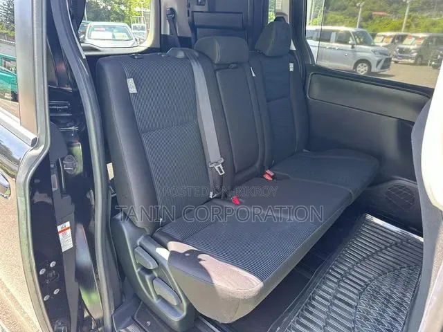 New Toyota Noah 2021 Black