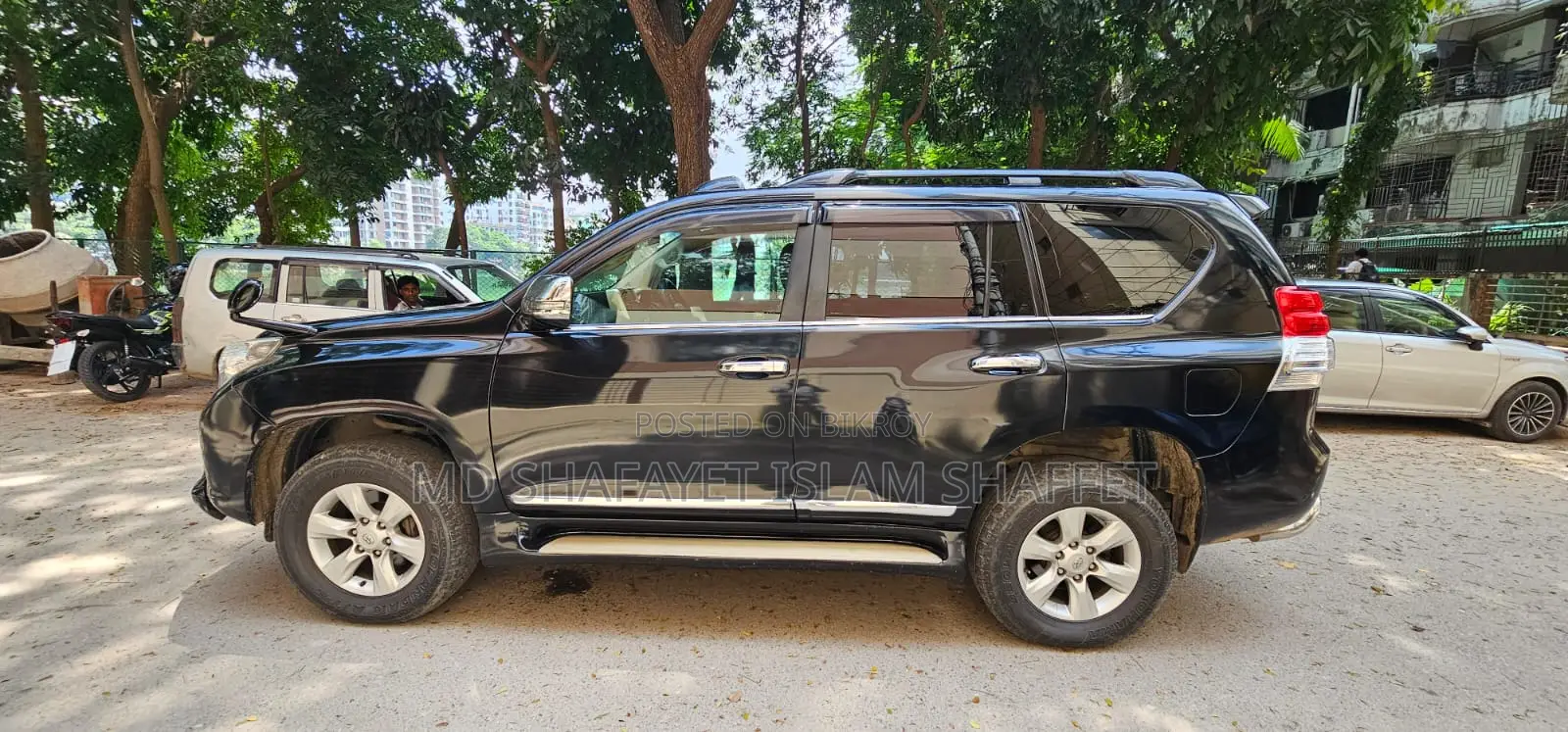 Toyota Land Cruiser Prado 2011 Black