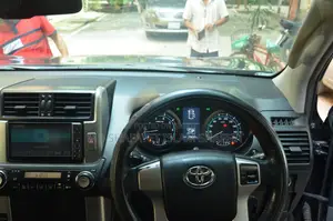 Toyota Land Cruiser Prado 2011 Black