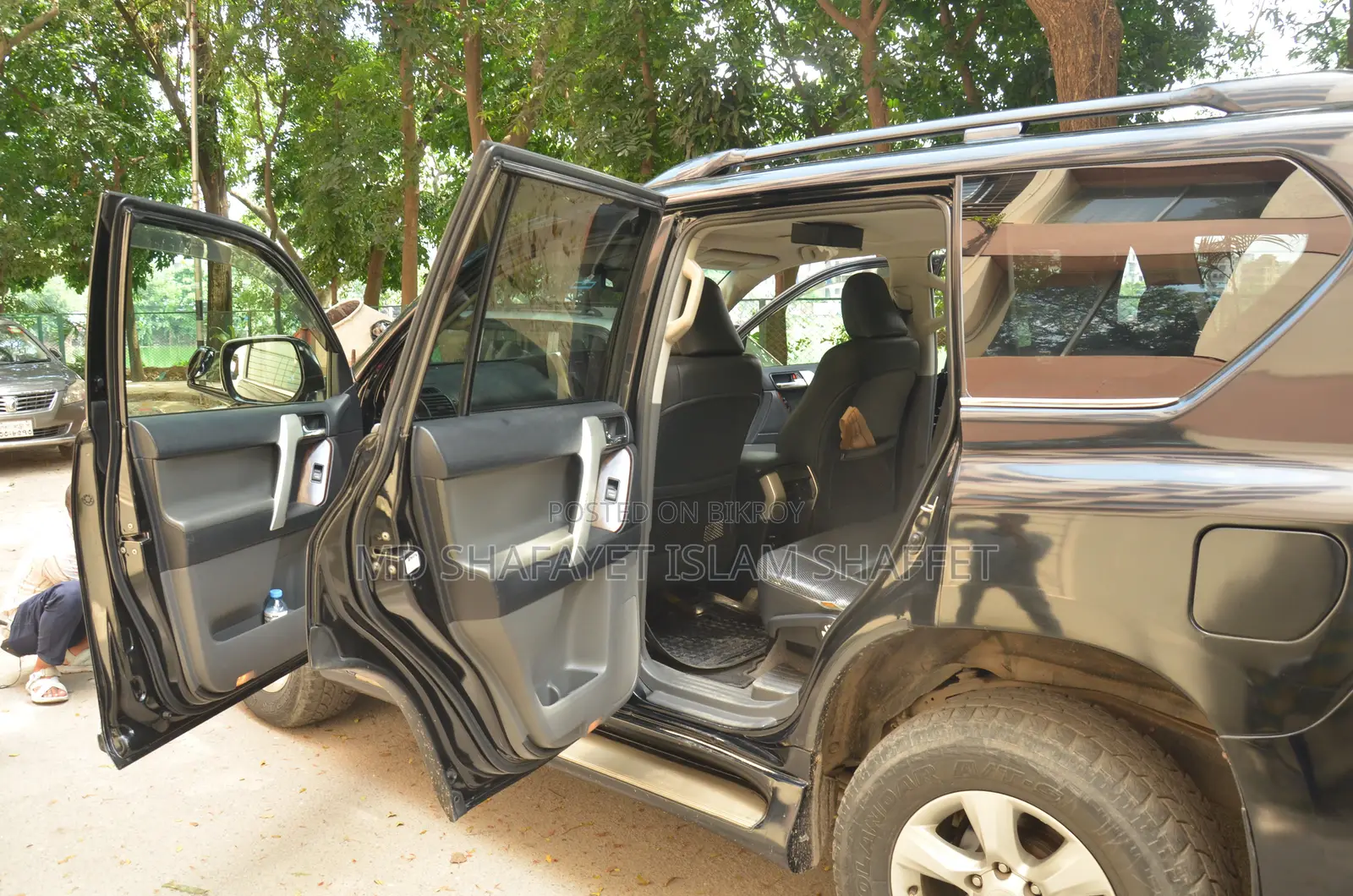 Toyota Land Cruiser Prado 2011 Black