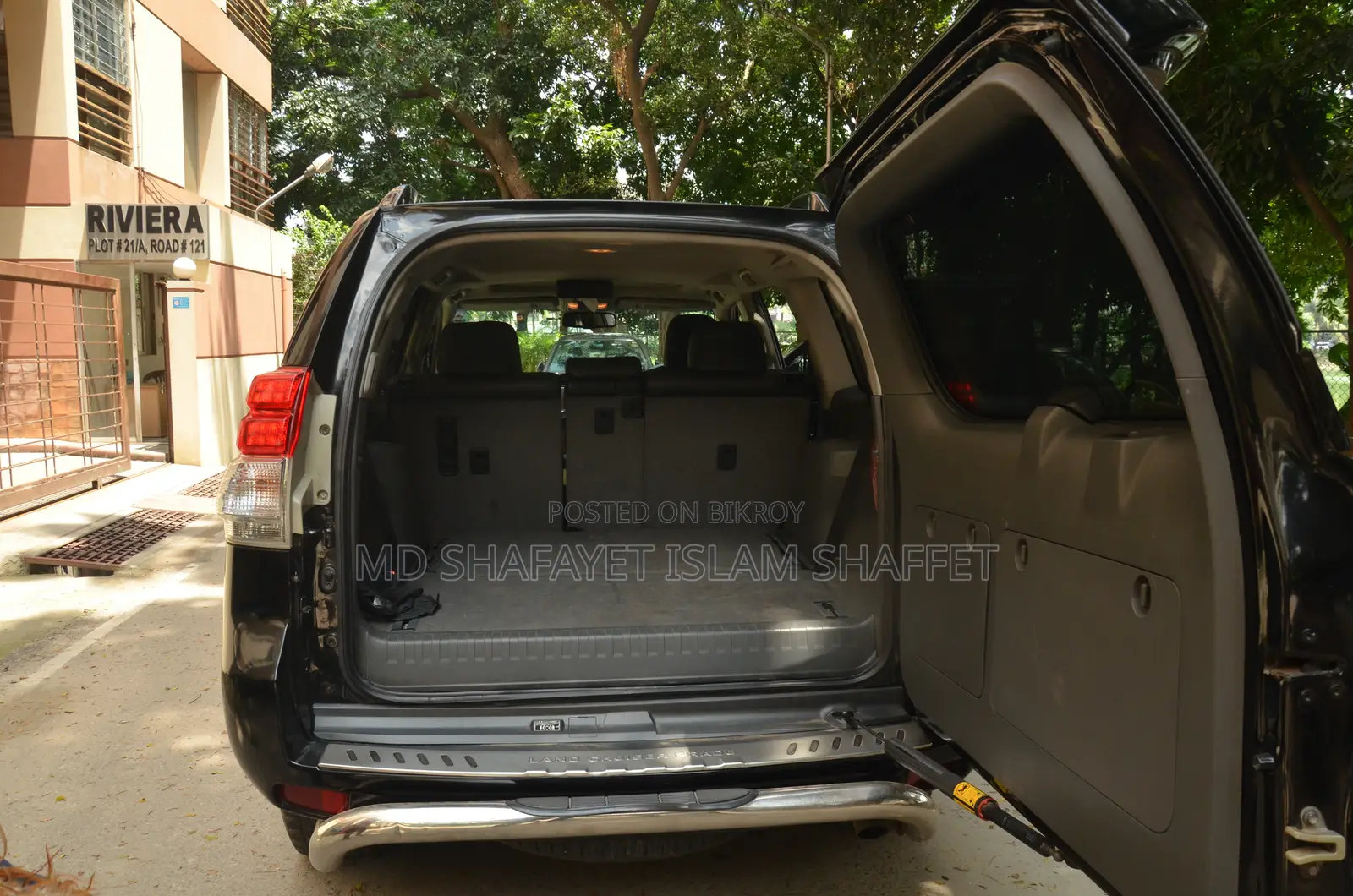 Toyota Land Cruiser Prado 2011 Black