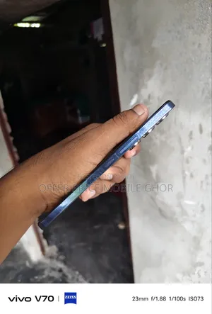 Vivo Y200e 128 GB Gold