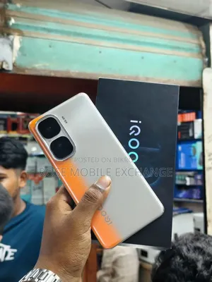 ভিভো আইকিউওও ২৫৬ জিবি অরেঞ্জ