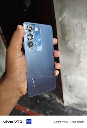 Vivo Y200e 128 GB Blue