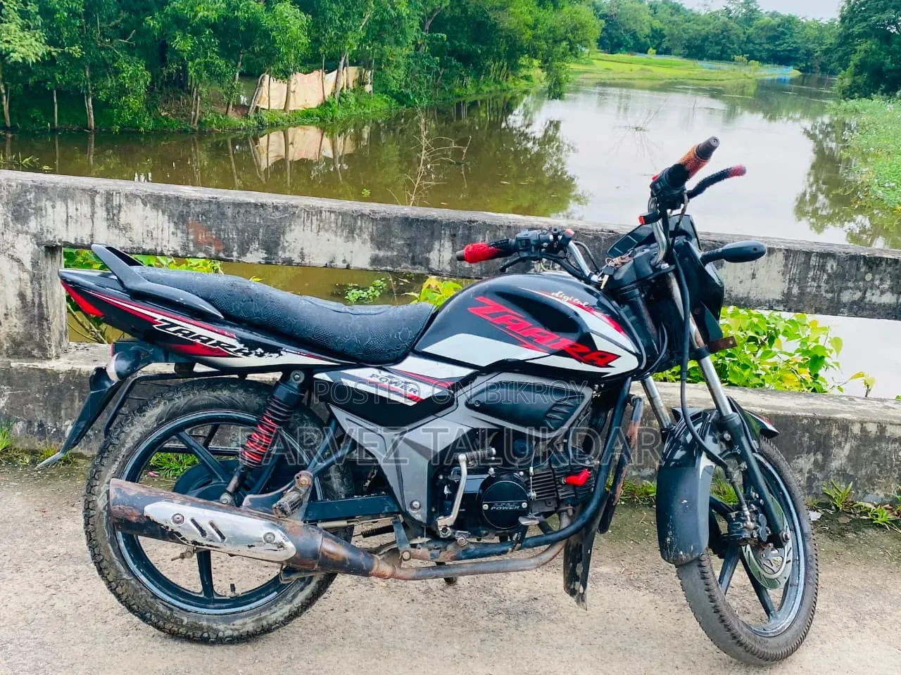এইচ পাওয়ার এসকর্ট ১১০ ২০২২ কালো