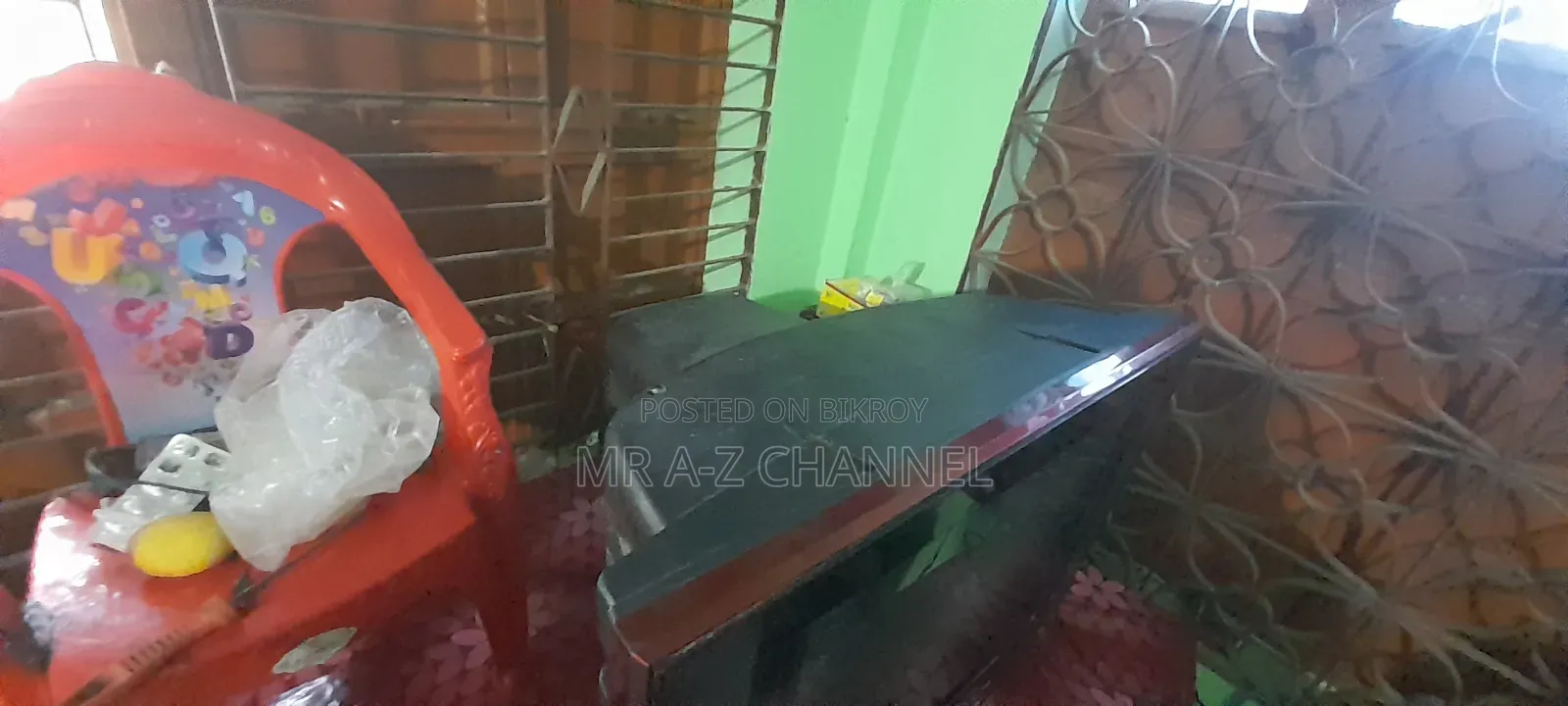 LG TV 21" is just like new.