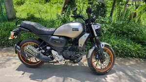 ইয়ামাহা এফজেড-এক্স ২০২৫ গ্রে