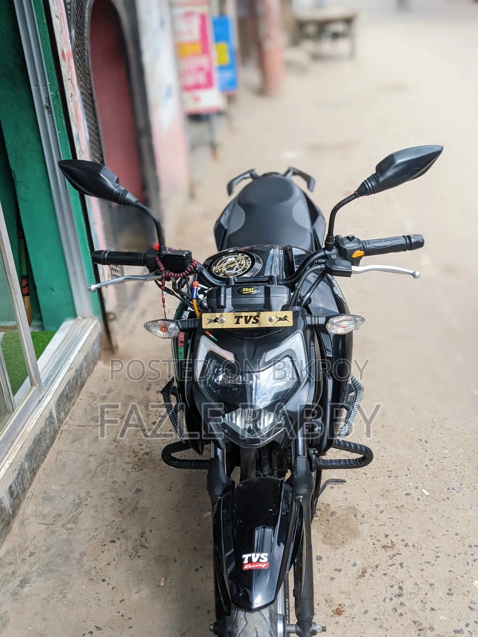 টিভিএস আপাচি আরটিআর ১৬০ ৪ভি ২০২১ কালো