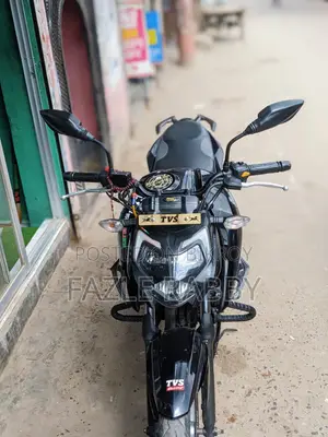 টিভিএস আপাচি আরটিআর ১৬০ ৪ভি ২০২১ কালো