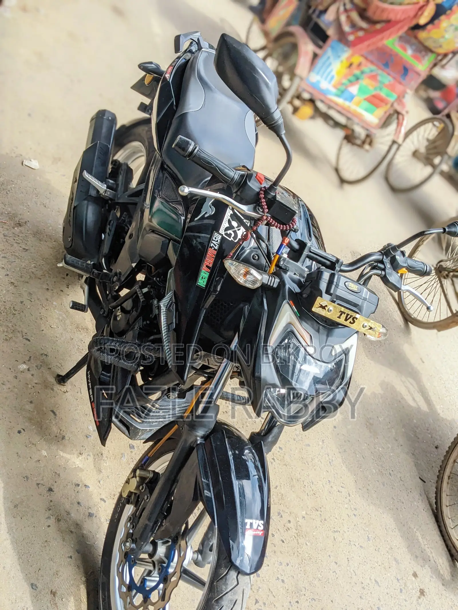 টিভিএস আপাচি আরটিআর ১৬০ ৪ভি ২০২১ কালো