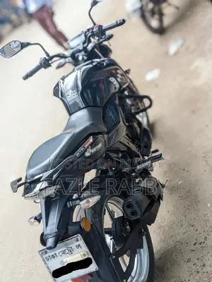 টিভিএস আপাচি আরটিআর ১৬০ ৪ভি ২০২১ কালো