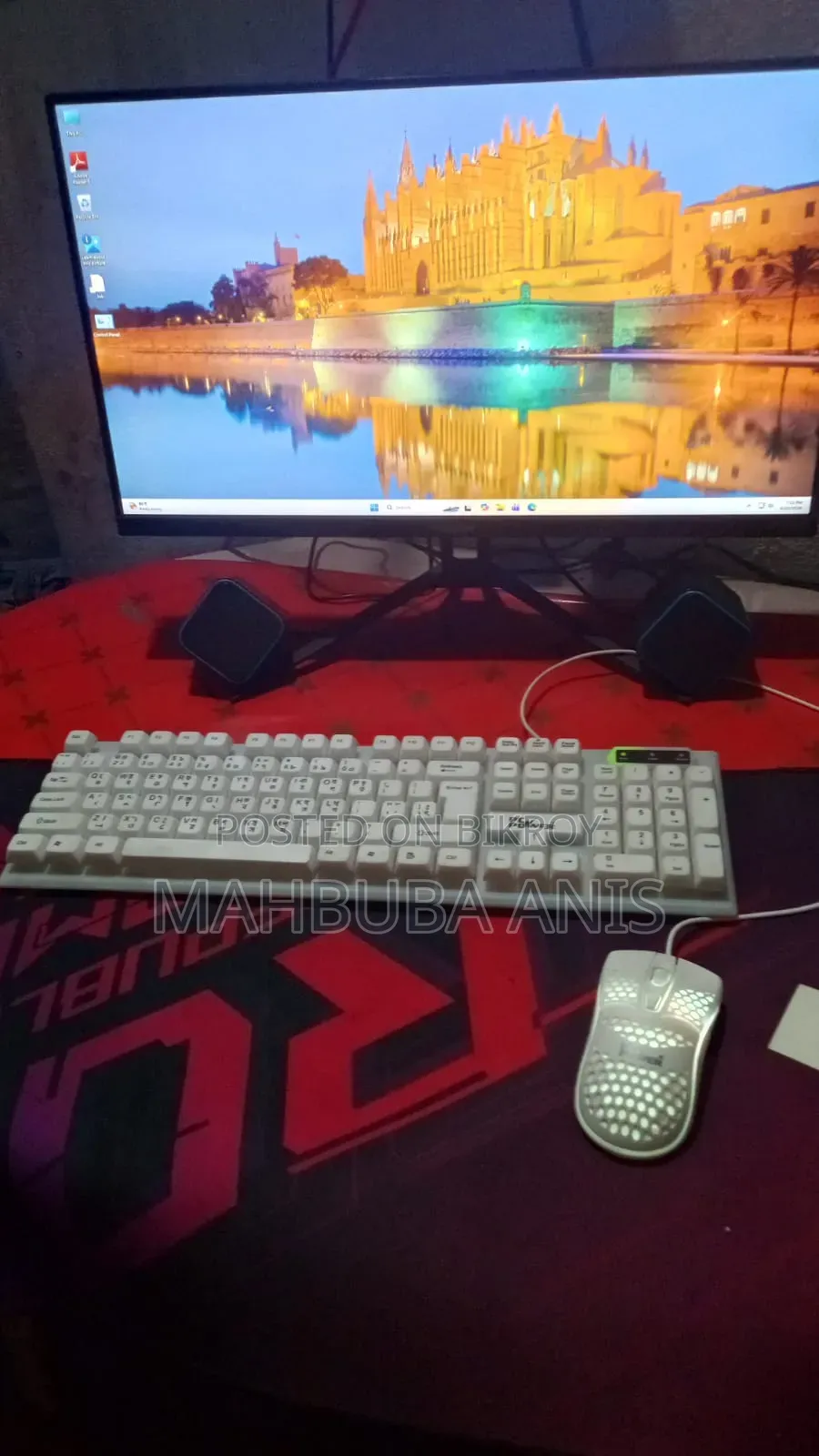 Computer set for sale.