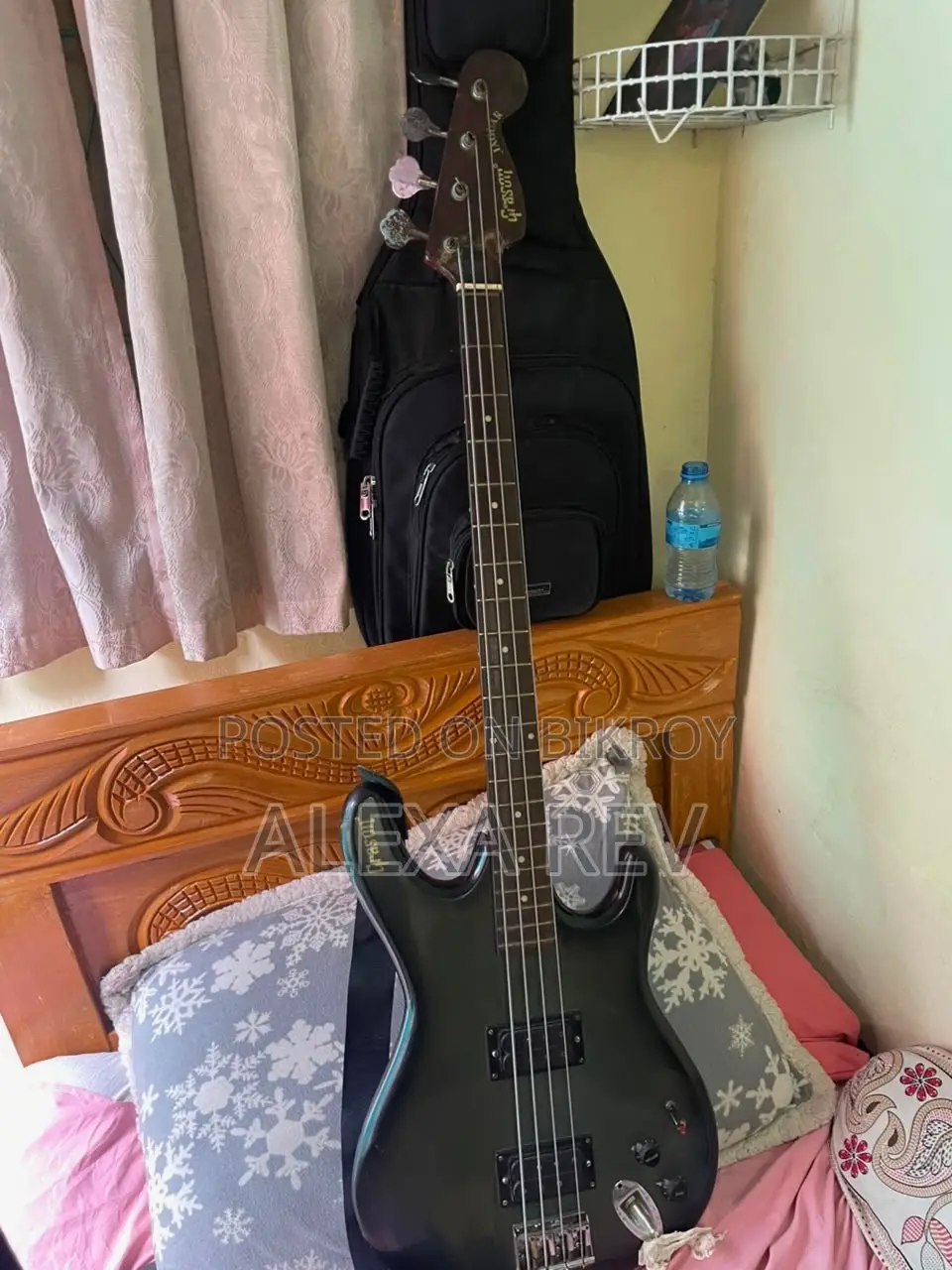 Gibson 4 String Bass Guitar