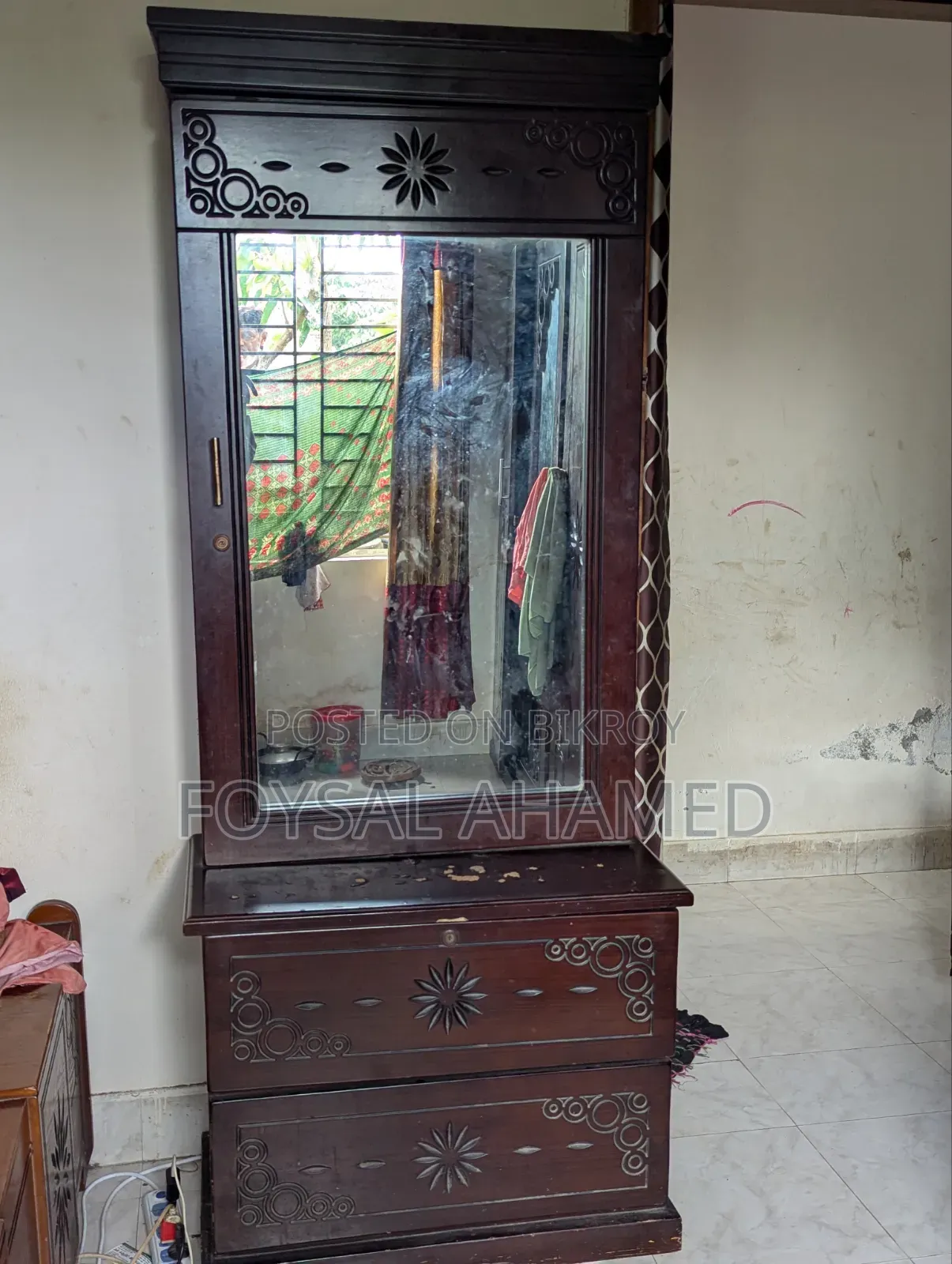 ড্রেসিং টেবিল ব্যবহৃত জরুরি বিক্রি