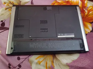 Laptop Dell Vostro 3700 8GB Intel Core i3 HDD 256GB