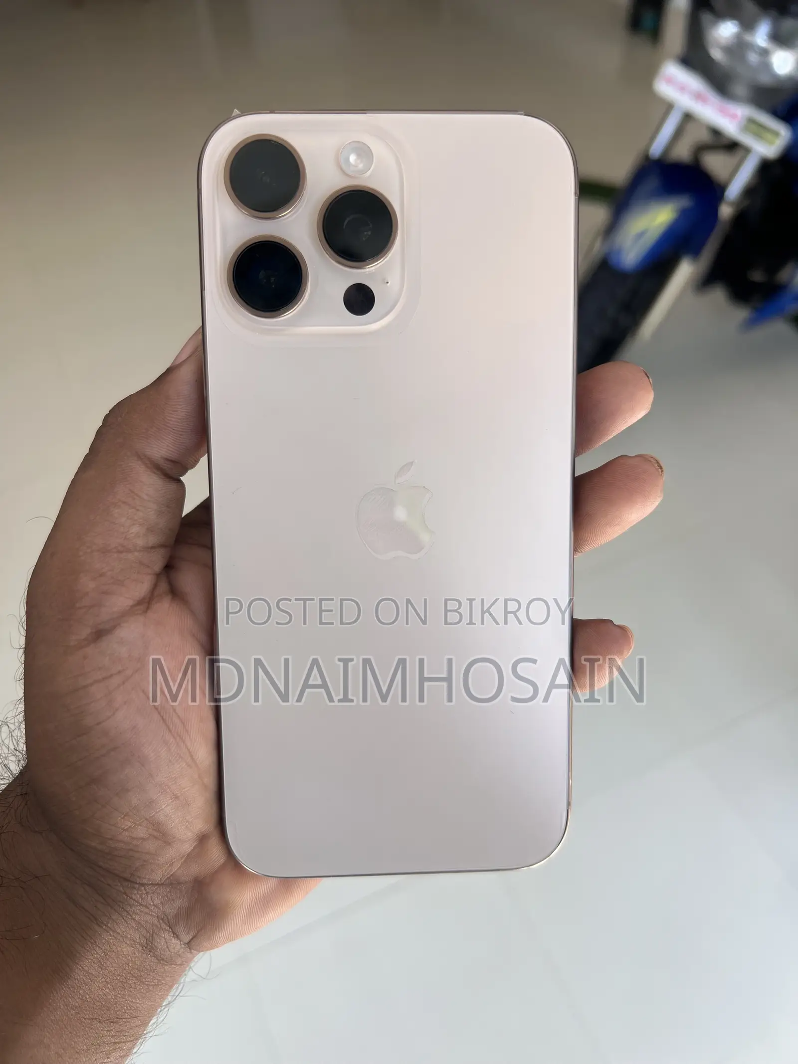 অ্যাপল আইফোন ১৬ প্রো ম্যাক্স ২৫৬ জিবি গোল্ড