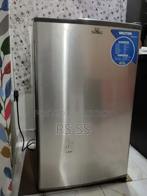Walton Mini Refrigerator 101 Liters