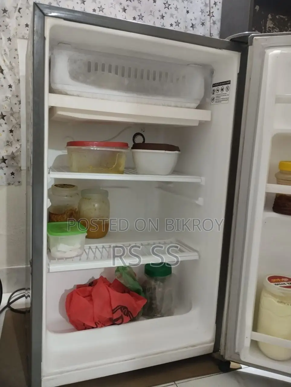 Walton Mini Refrigerator 101 Liters