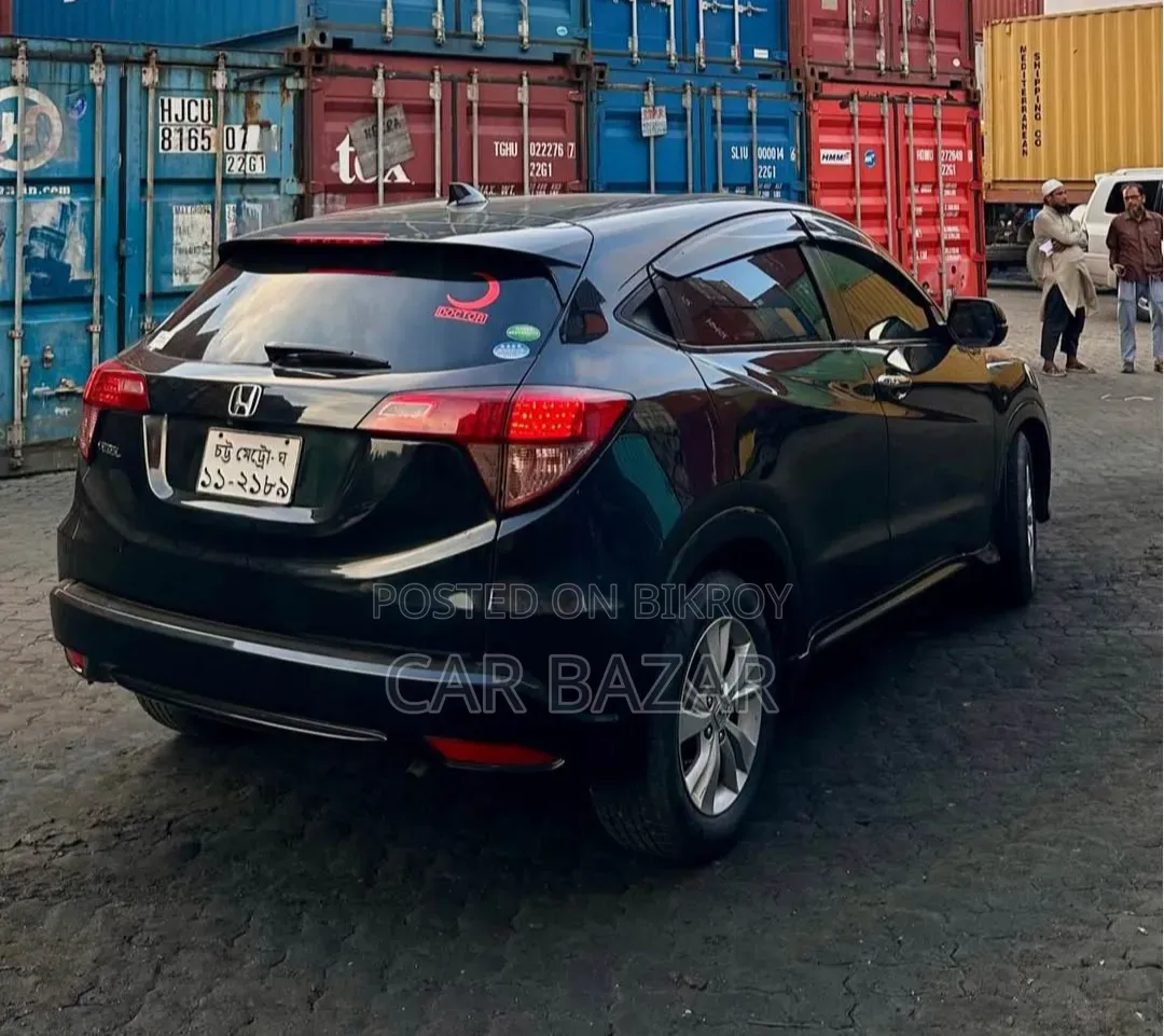 Honda Vezel 1.5 Two Wheel Drive 2014 Black