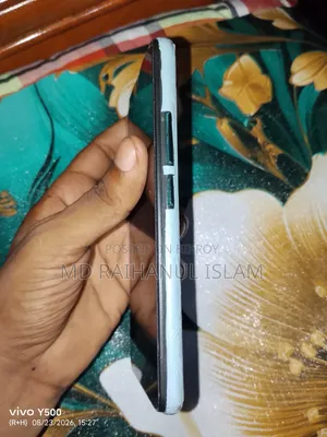 ভিভো ওয়াই১৭ ৬৪ জিবি ব্রোঞ্জ
