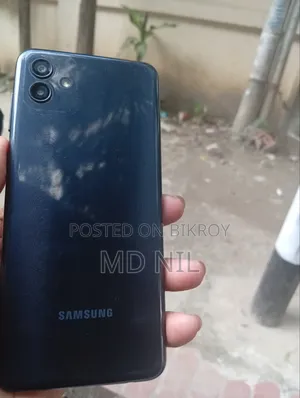 Samsung Galaxy A04 64 GB Black