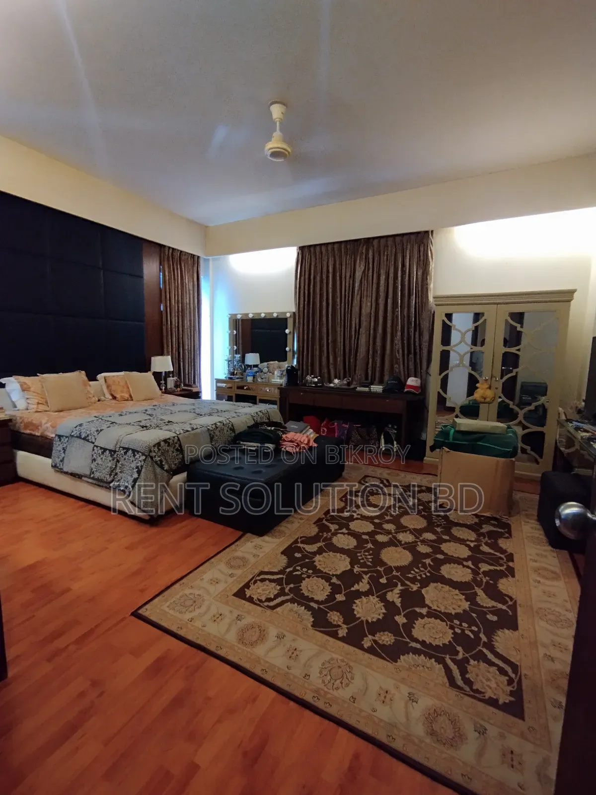 4bdrm Apartment in Gulshan for Rent