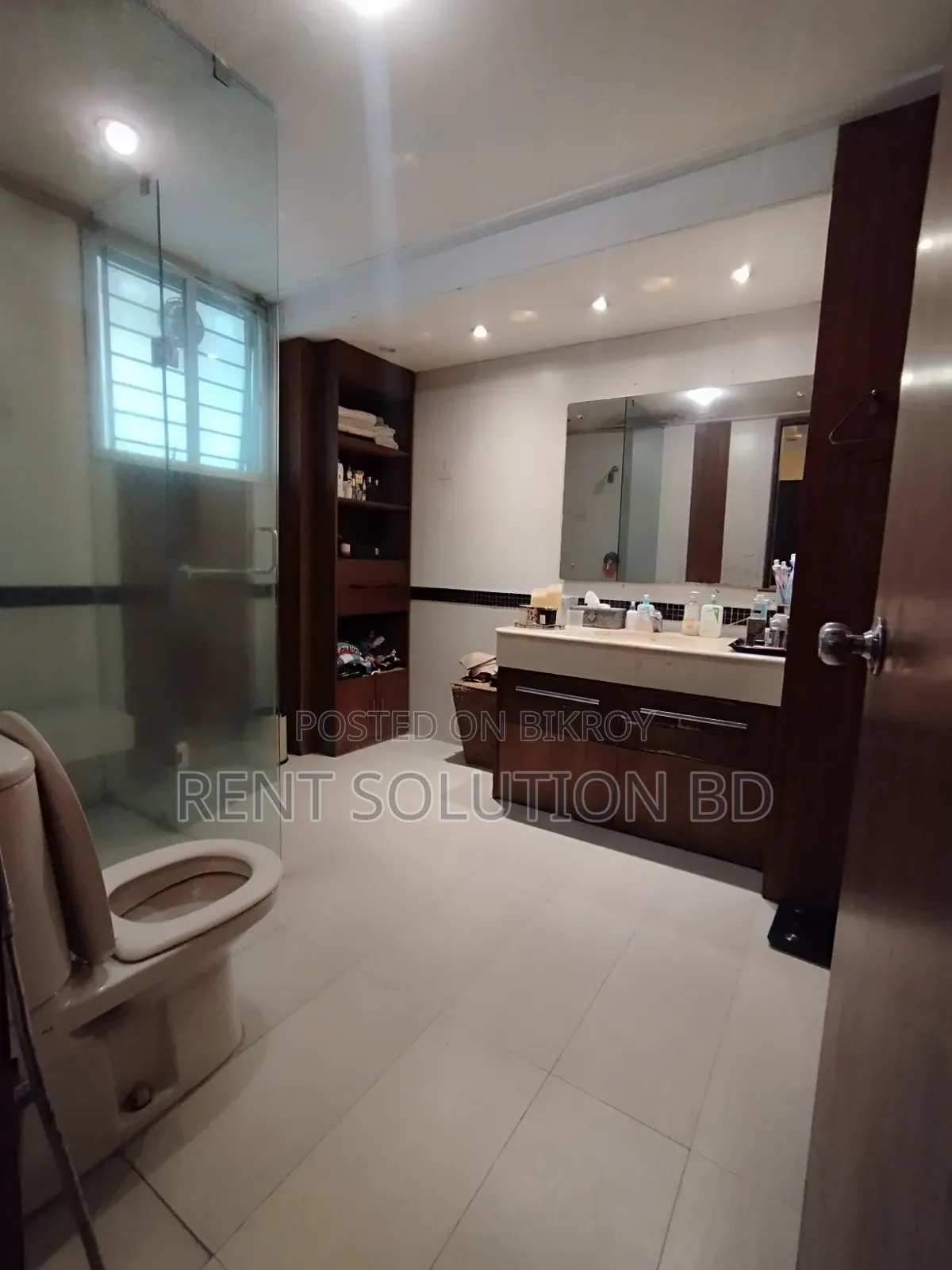 4bdrm Apartment in Gulshan for Rent