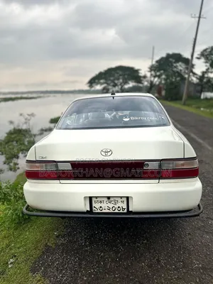 টয়োটা করোল্লা ১৯৯৭ পার্ল
