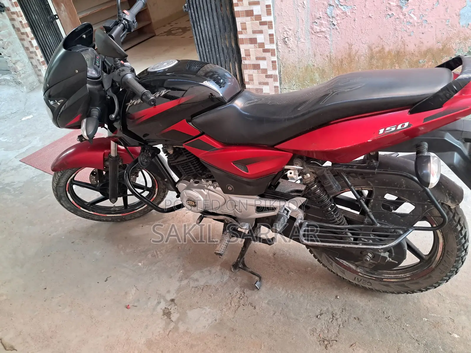 বাজাজ পালসার ১৫০ ২০১৬ কালো
