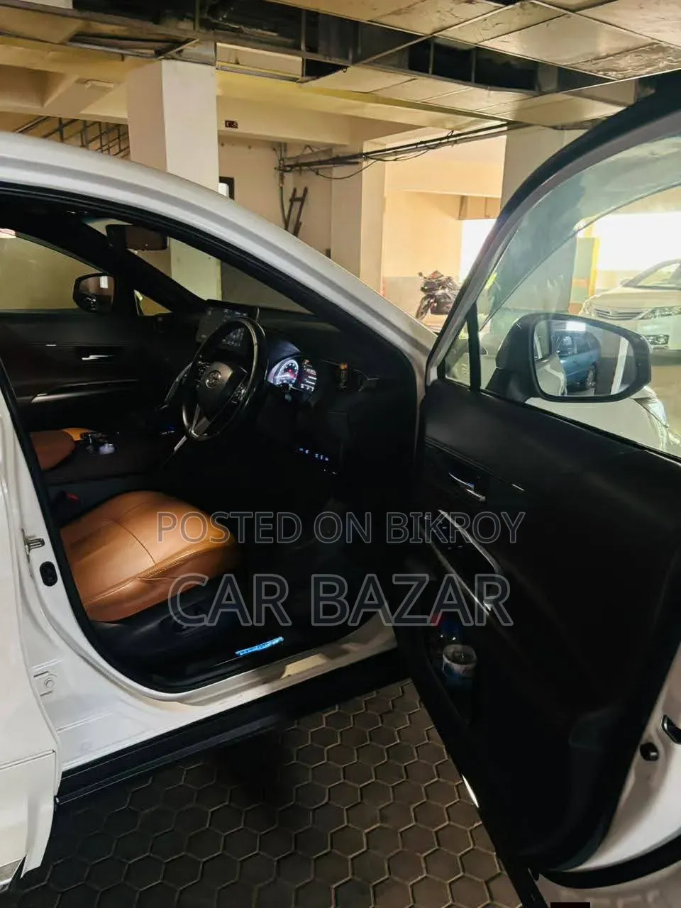 Toyota Harrier 2.0 2020 Pearl