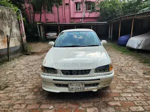 টয়োটা করোল্লা ১৯৯৭ হোয়াইট