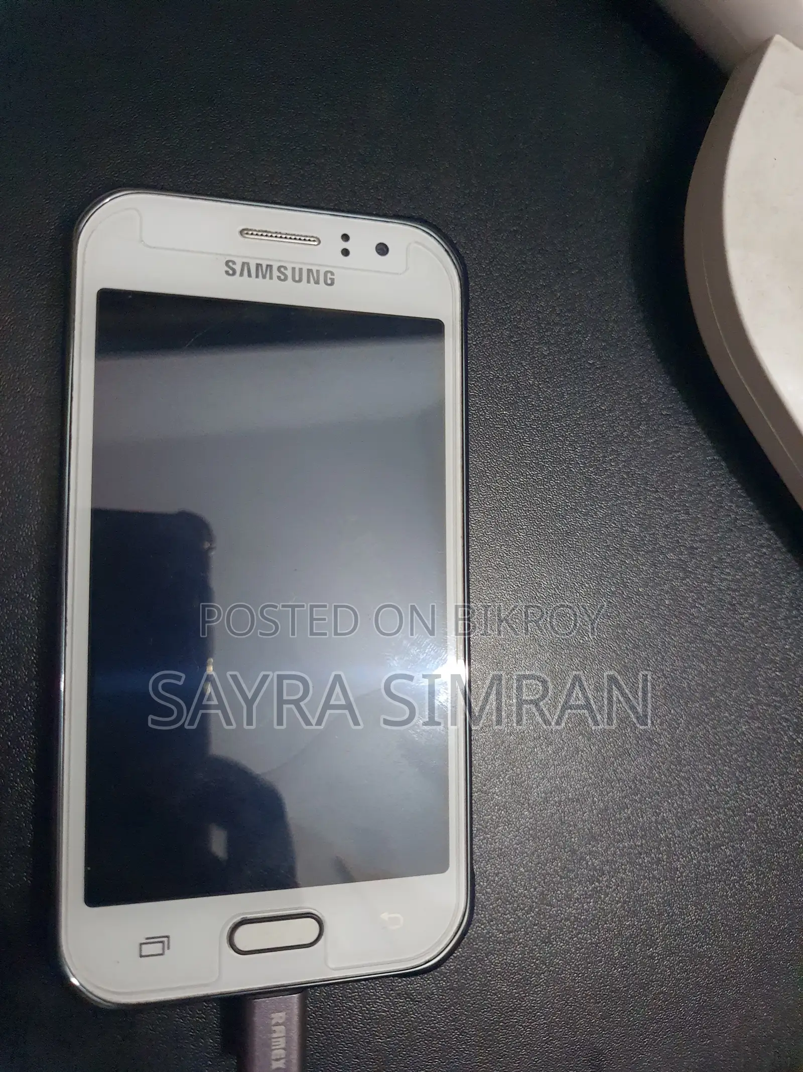 Samsung Galaxy J1 8 GB White
