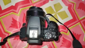 DSLR Canon 250d