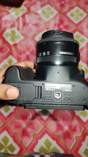 DSLR Canon 250d