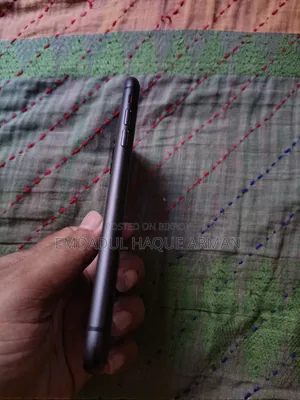 অ্যাপল আইফোন ১১ ১২৮ জিবি ব্ল্যাক