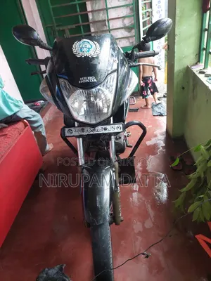 হোন্ডা সিবিএক্স ২০১৫ ব্ল্যাক