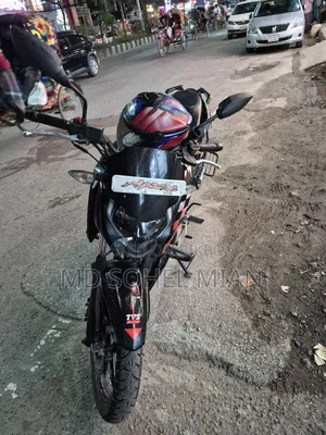 TVS Apache RTR 160 4V 2021 Black