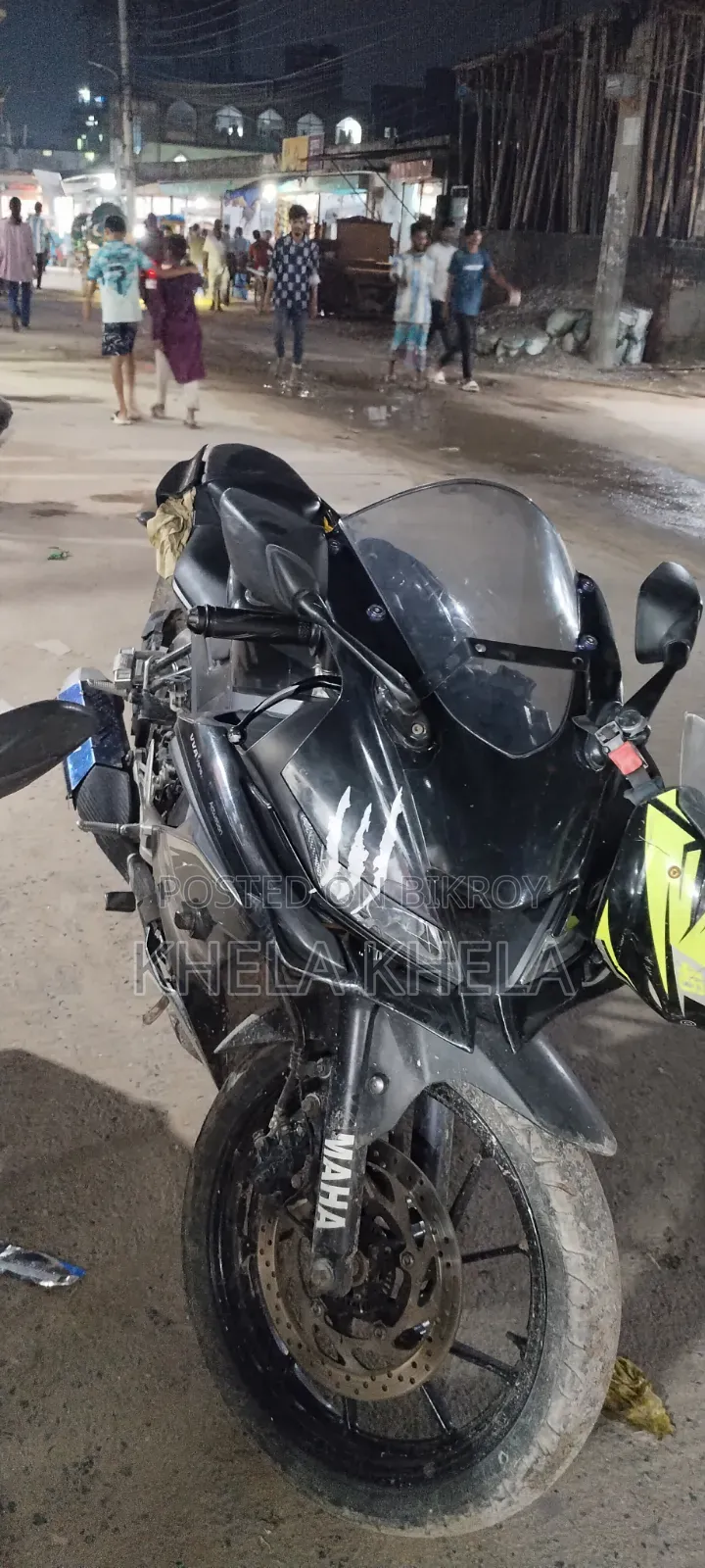 Yamaha R15 V3 ২০১৭ কালো