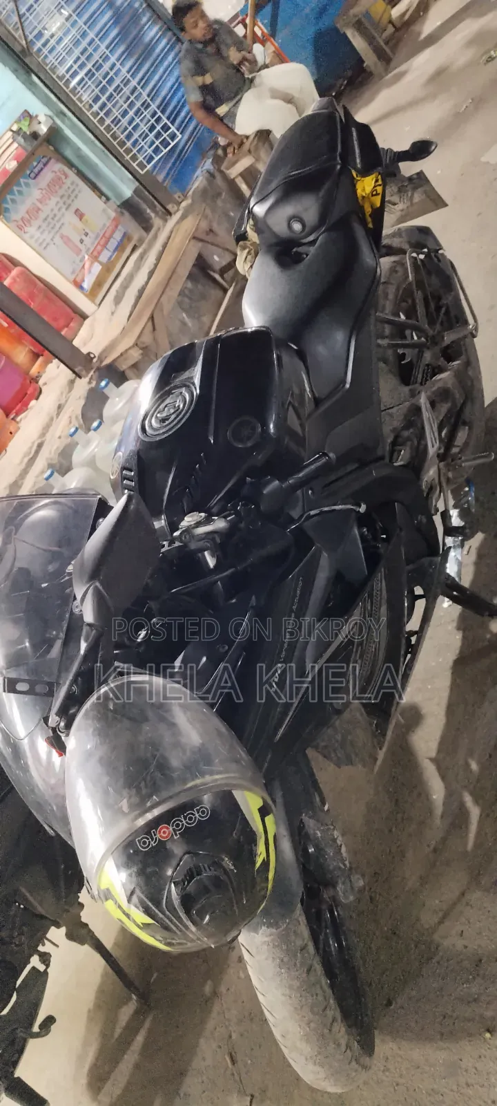Yamaha R15 V3 ২০১৭ কালো