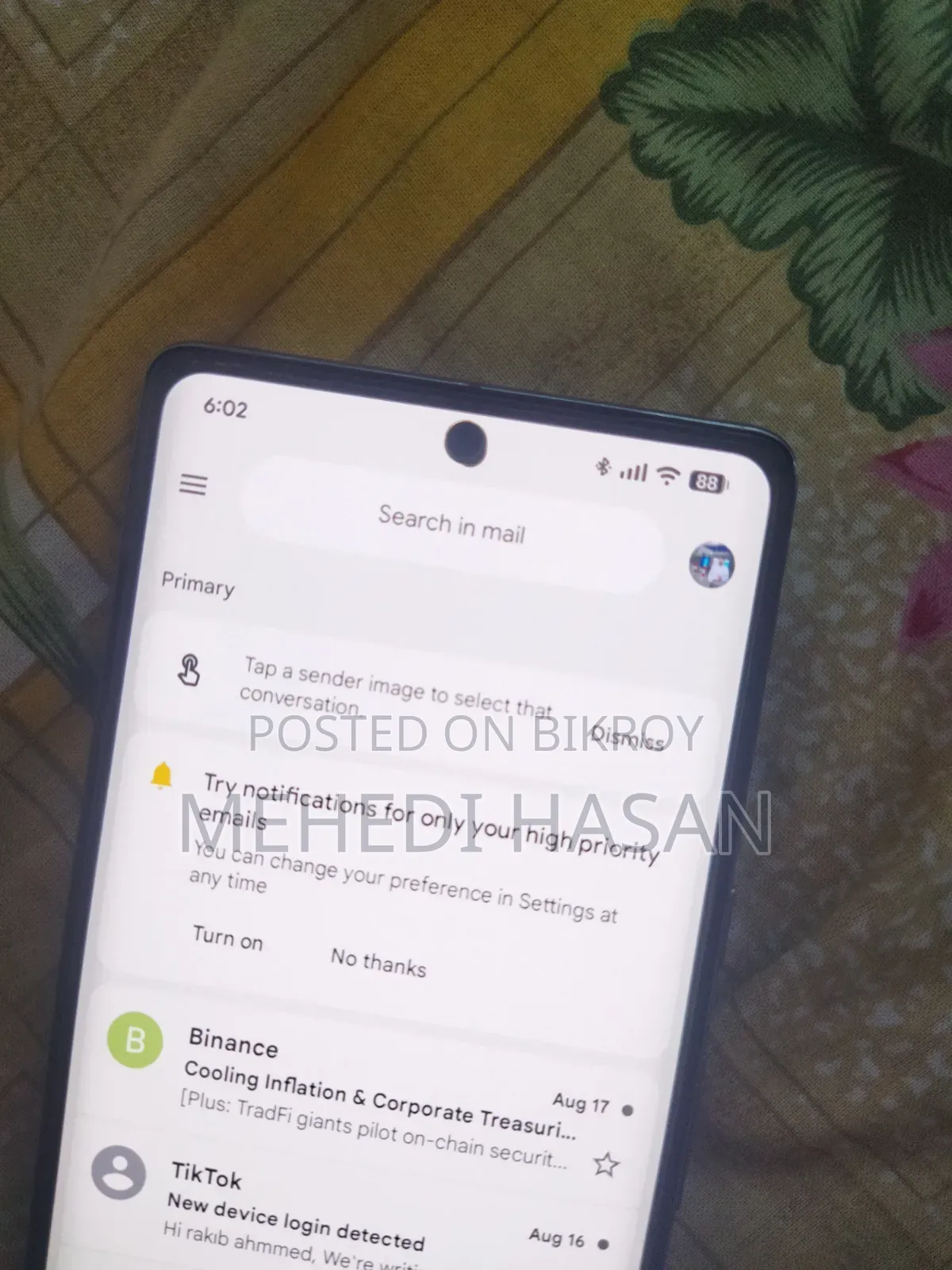 পিক্সেল ৭ প্রো ওলেড ডিসপ্লে