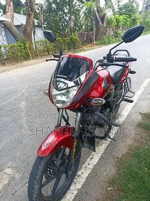 হোন্ডা ইউনিকর্ন ২০১১ লাল
