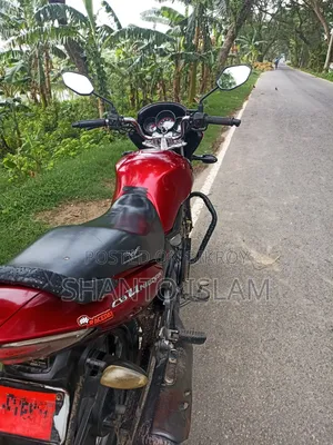 হোন্ডা ইউনিকর্ন ২০১১ লাল