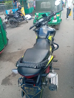 হোন্ডা এসপি ১২৫ ২০২৫ ব্ল্যাক