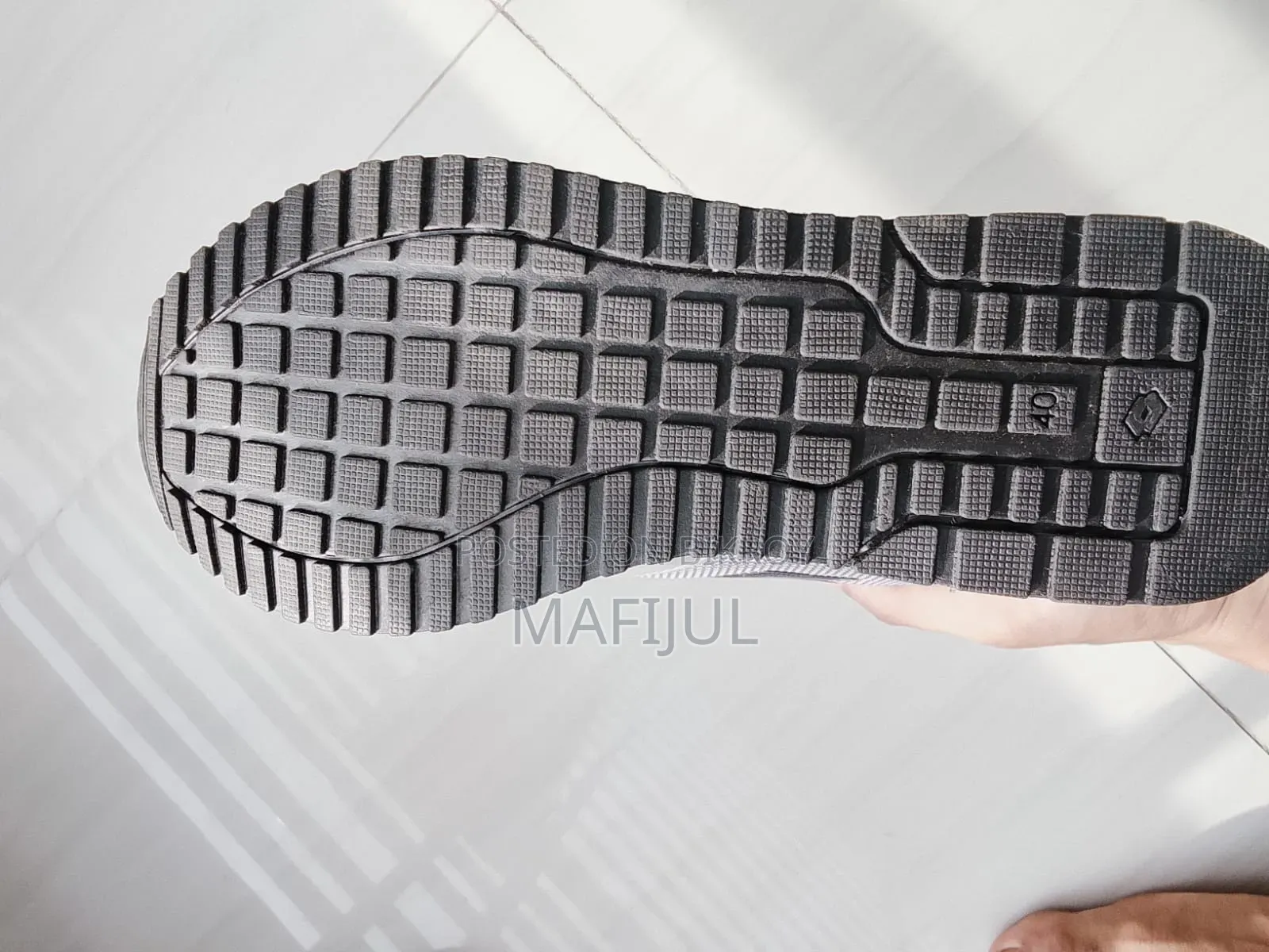 Lotto Original Sneakers – Brand New, Size 40